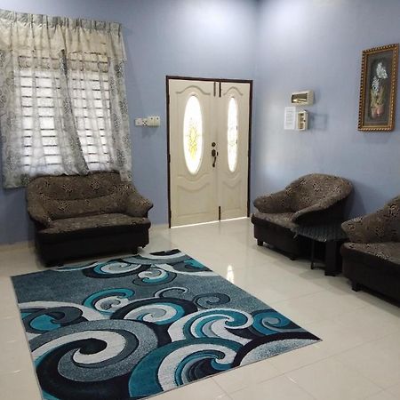 Davallia Homestay Dungun Exteriör bild