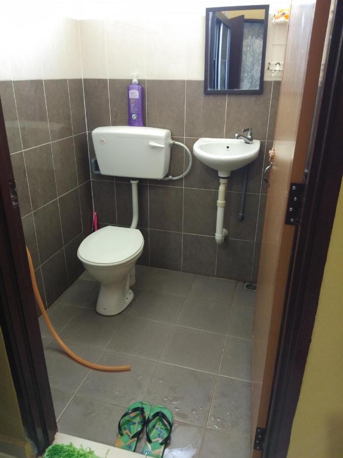 Davallia Homestay Dungun Exteriör bild