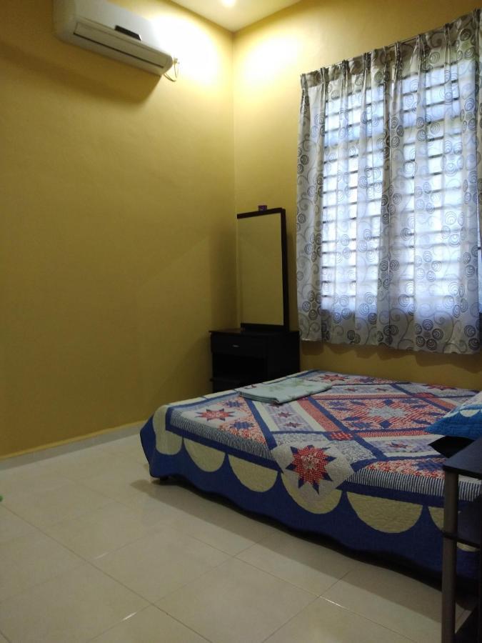 Davallia Homestay Dungun Exteriör bild